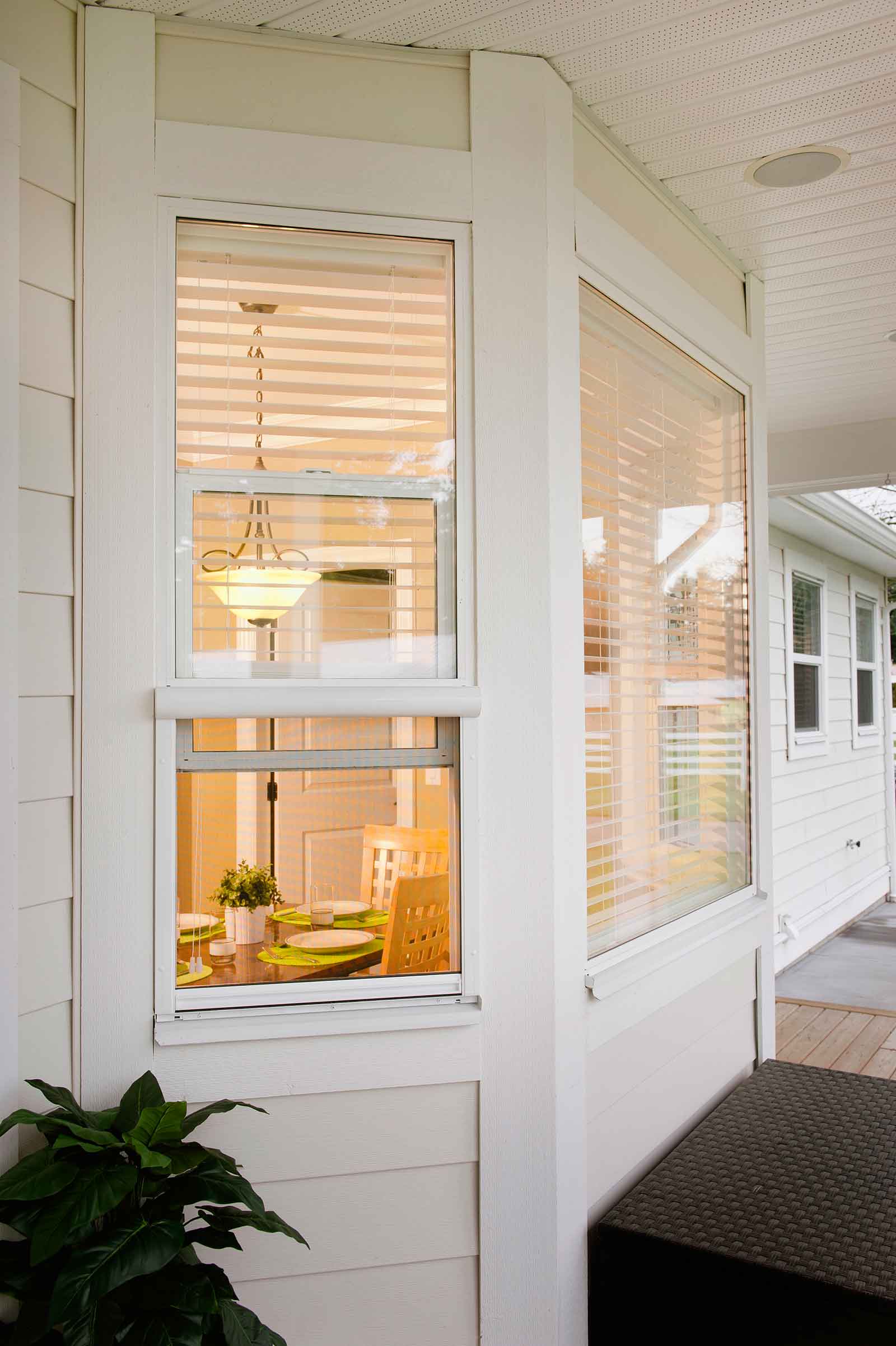 Phantom Retractable Window Screens Retractable Window Screens